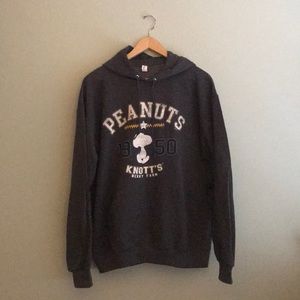 💛NEW Knott’s Berry Farm Peanuts Hoodie